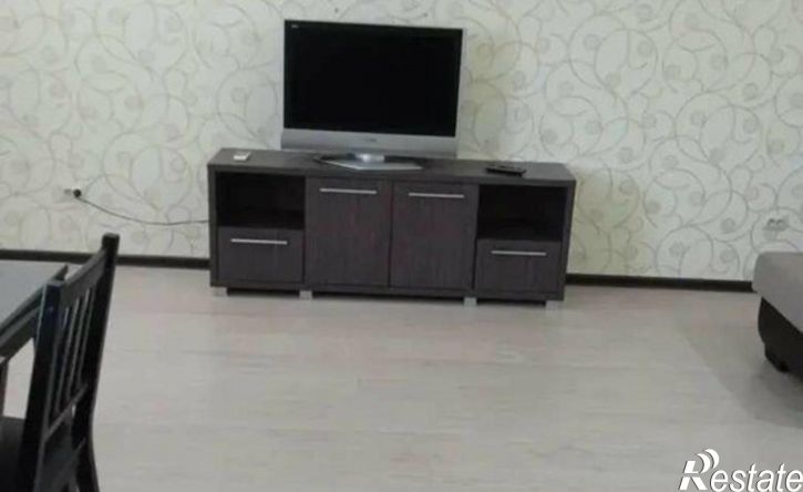 3-комн квартира улица Авиаторов, 10,  д. 10