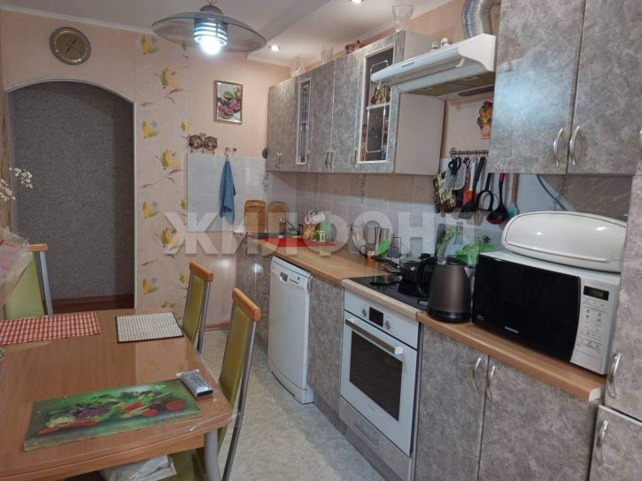4-комн квартира Пирятинская ул., д.30