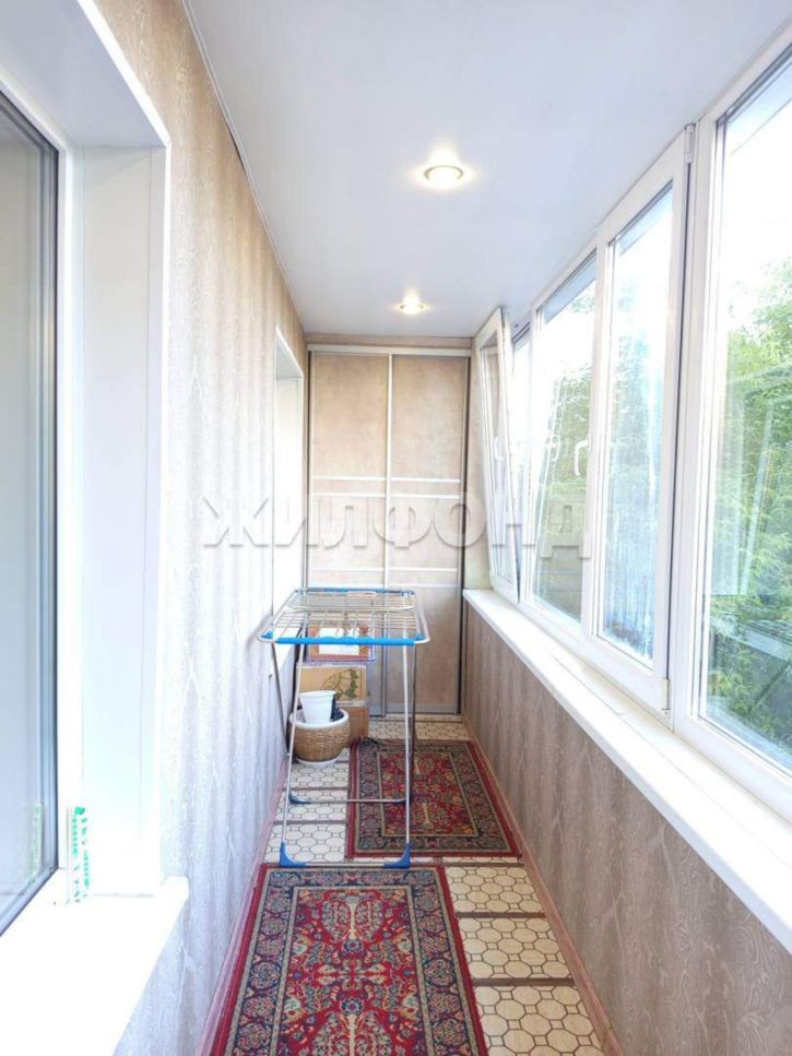 4-комн квартира Пирятинская ул., д.30