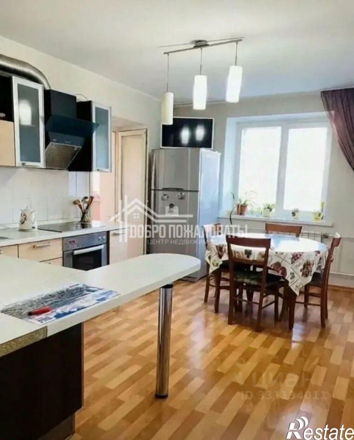 4-комн квартира улица Торосова, 17,  д. 17