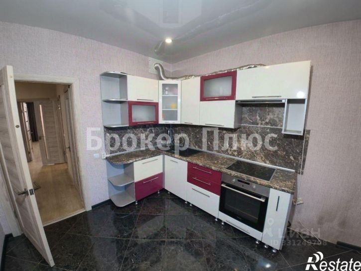 3-комн квартира пр-кт Дружбы Народов, 49А,  д. 49А