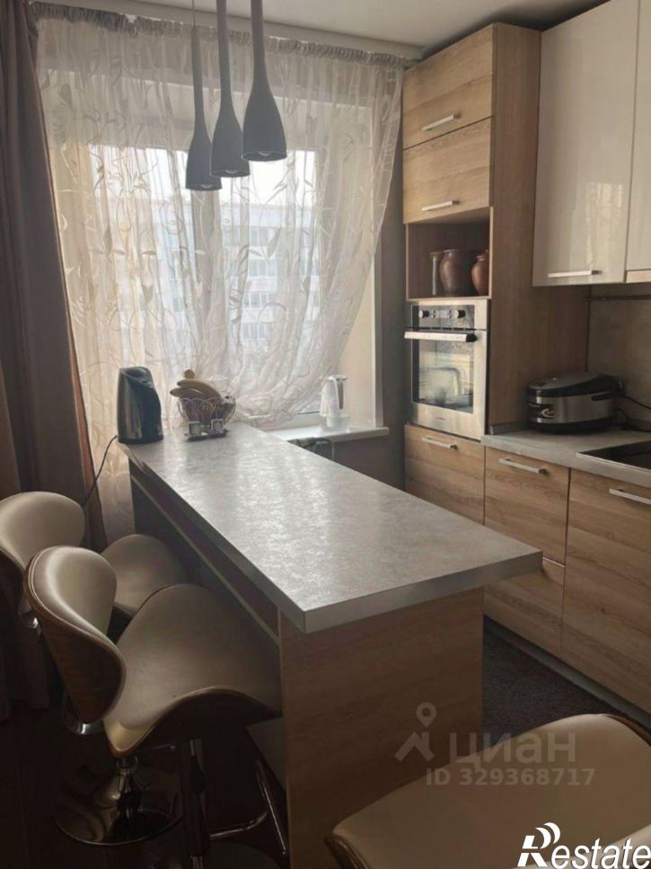 5-комн квартира улица Крылова, 106 к2,  д. 106 к2