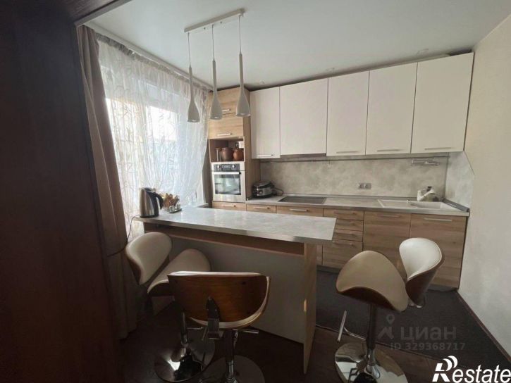 5-комн квартира улица Крылова, 106 к2,  д. 106 к2