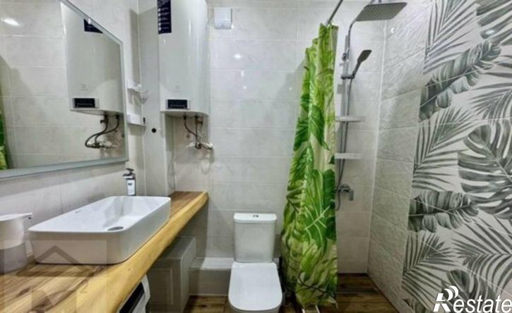 1-комн квартира улица Авиаторов, 10,  д. 10