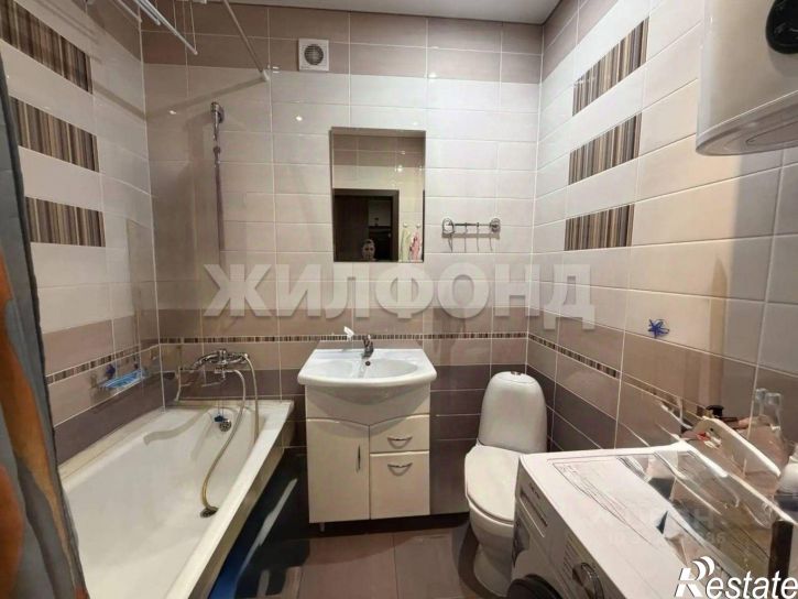 1-комн квартира ул Авиаторов, 4,  д. 4