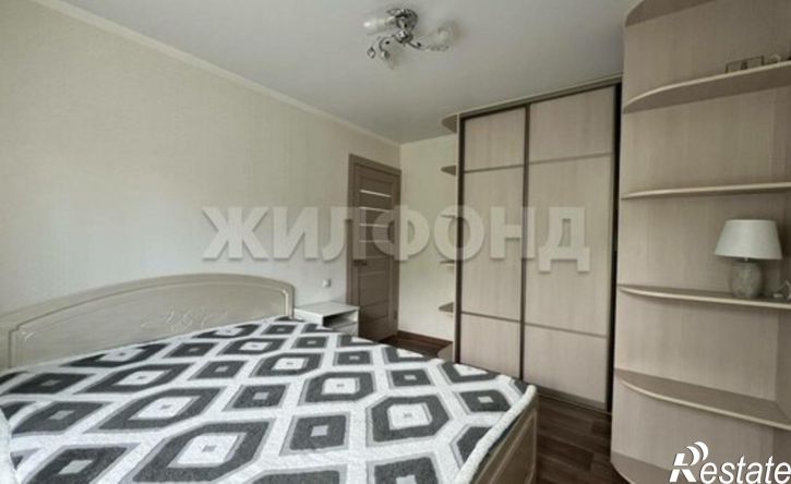 3-комн квартира ул Пирятинская, 03,  д. 03