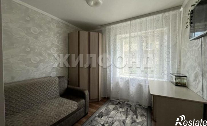 3-комн квартира ул Пирятинская, 03,  д. 03