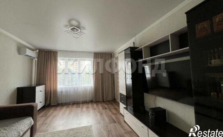 3-комн квартира ул Пирятинская, 03,  д. 03