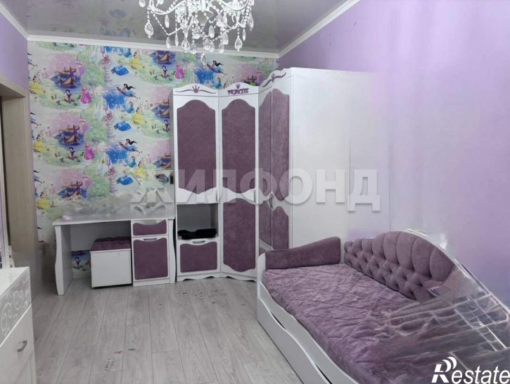 3-комн квартира Авиаторов ул., д.2