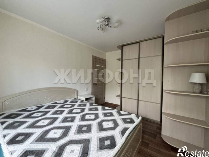 3-комн квартира Пирятинская ул., д.1
