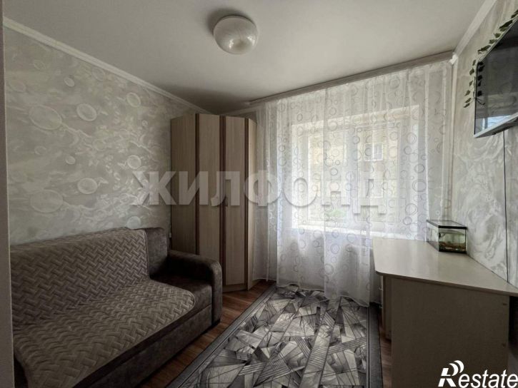 3-комн квартира Пирятинская ул., д.1