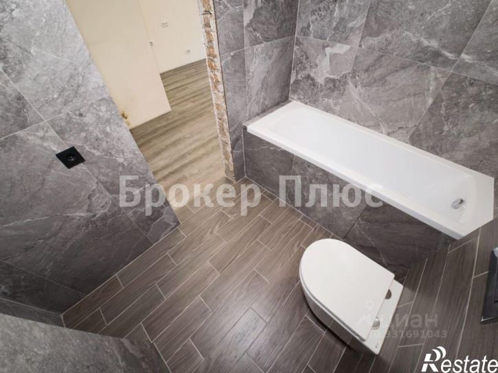 3-комн квартира ул Генерала Тихонова, 14,  д. 14