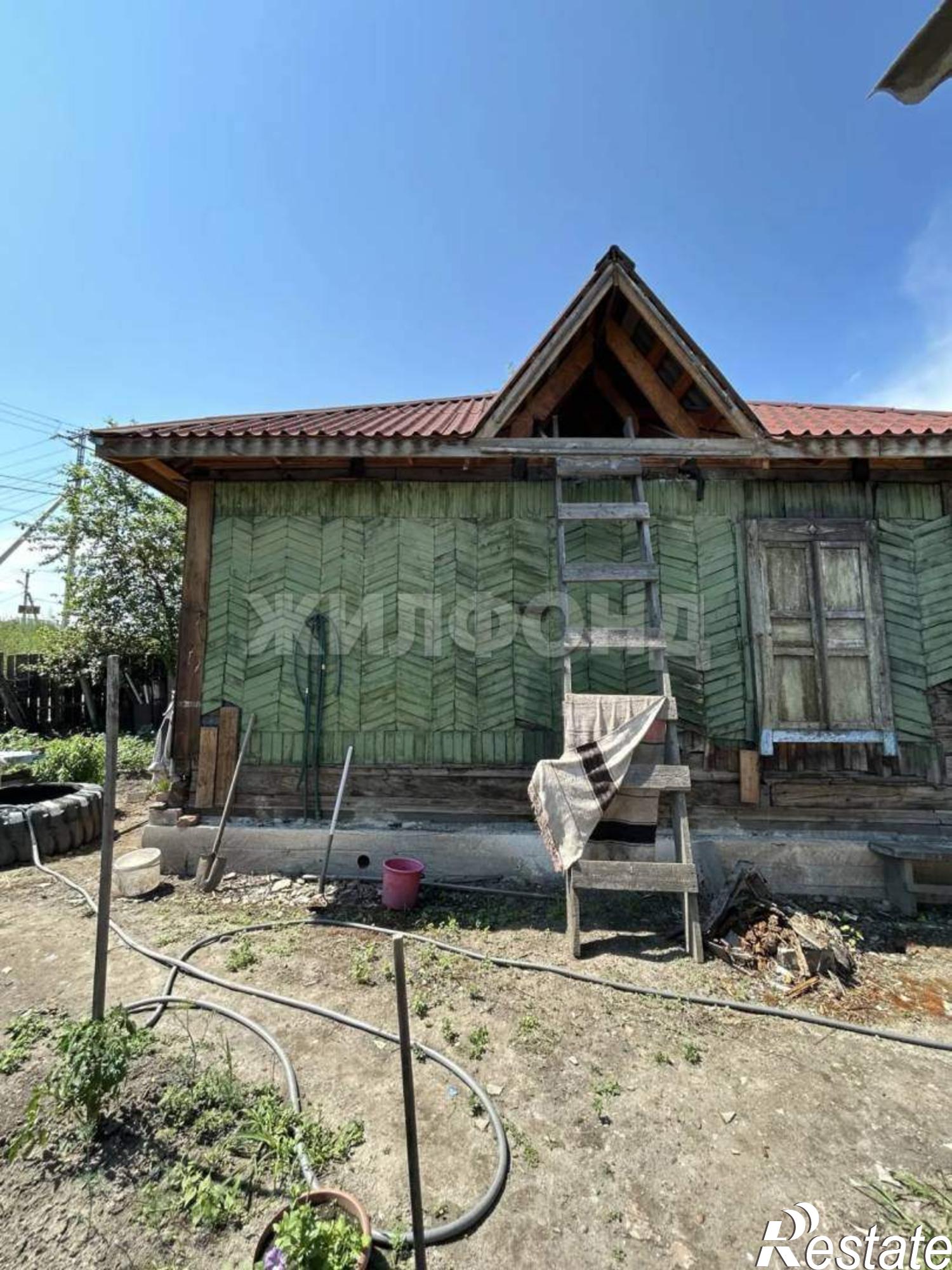 Купить дачу, дом, коттедж за 4 100 000 рублей на Розы Люксембург ул.
