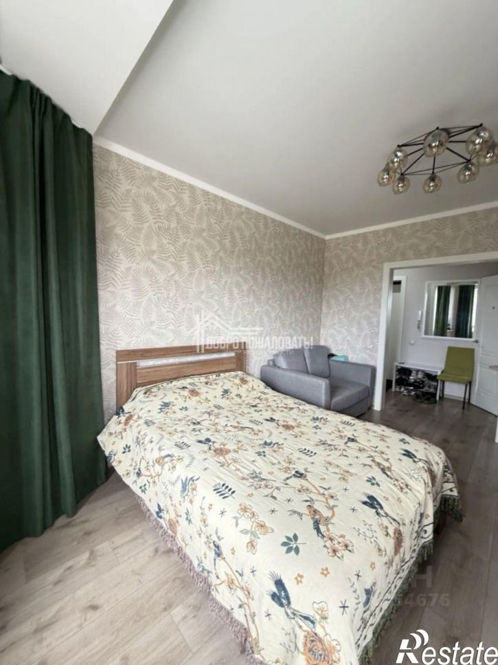 1-комн квартира ул Авиаторов, 10,  д. 10