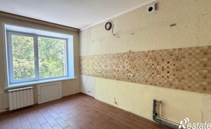 4-комн квартира ул Вяткина, 27,  д. 27