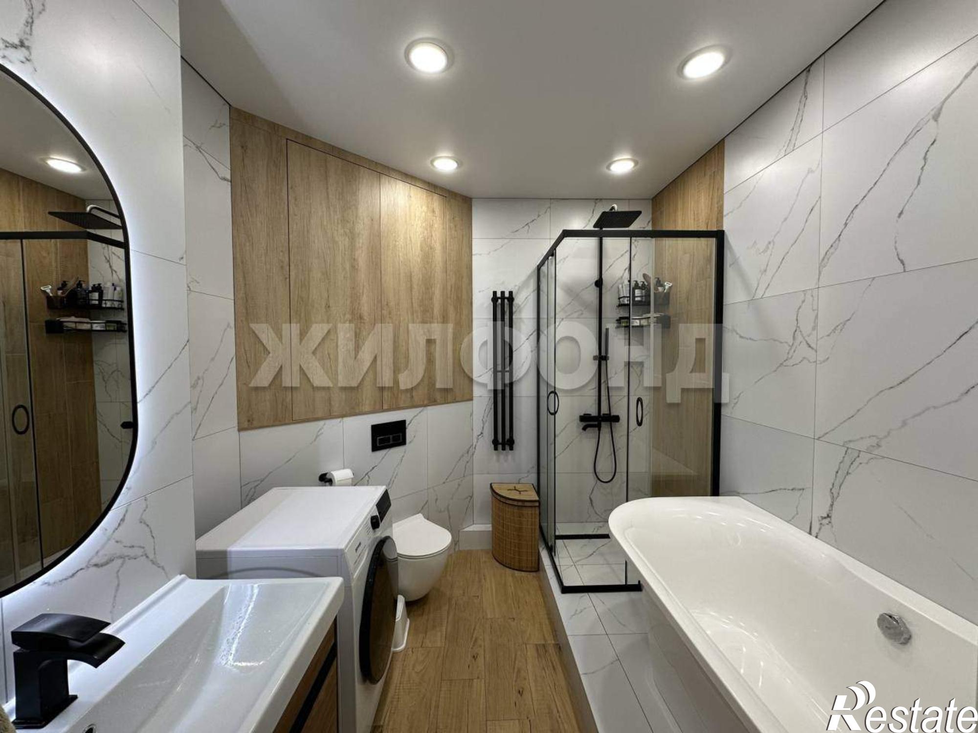 Купить квартиру за 8 300 000 рублей на Кирова ул., д.183к4