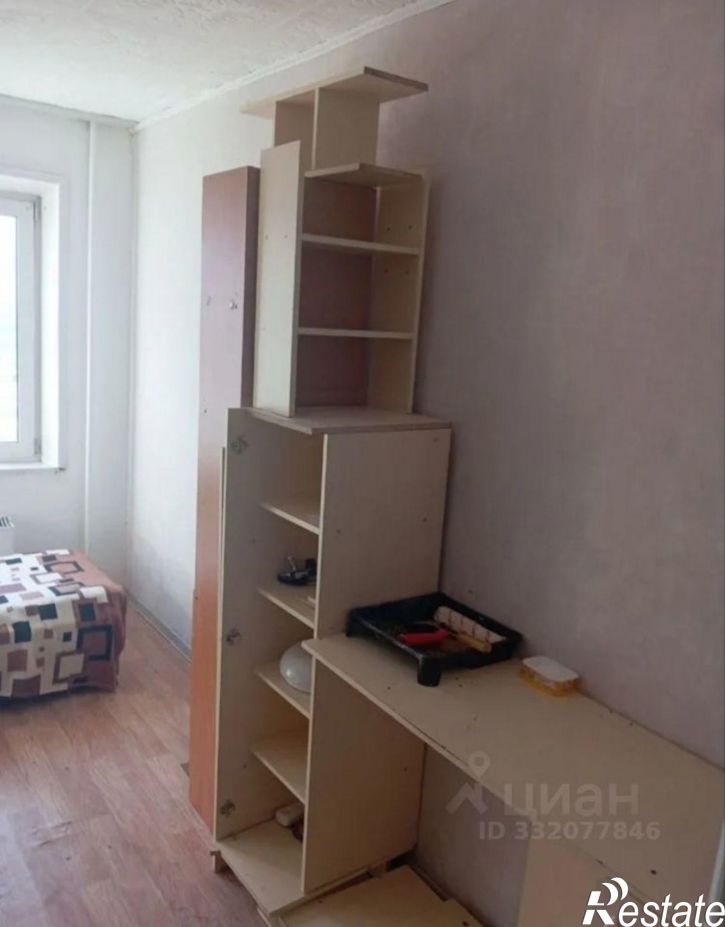 Комната ул Комарова, 8,  д. 8