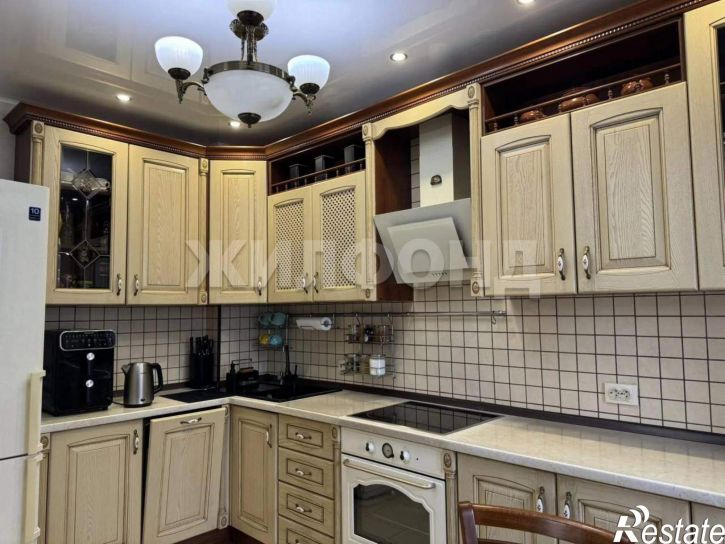 3-комн квартира Дружбы Народов проспект, д.39А
