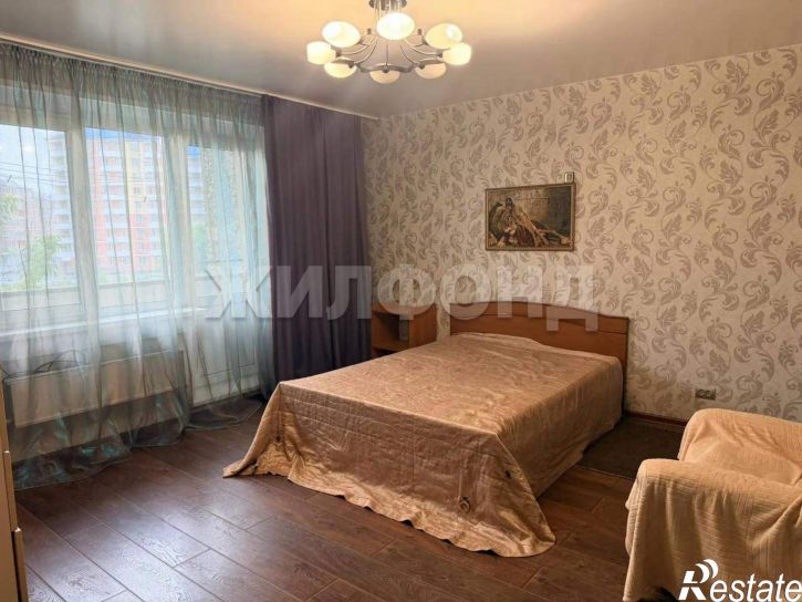 5-комн квартира Крылова ул., д.106к2