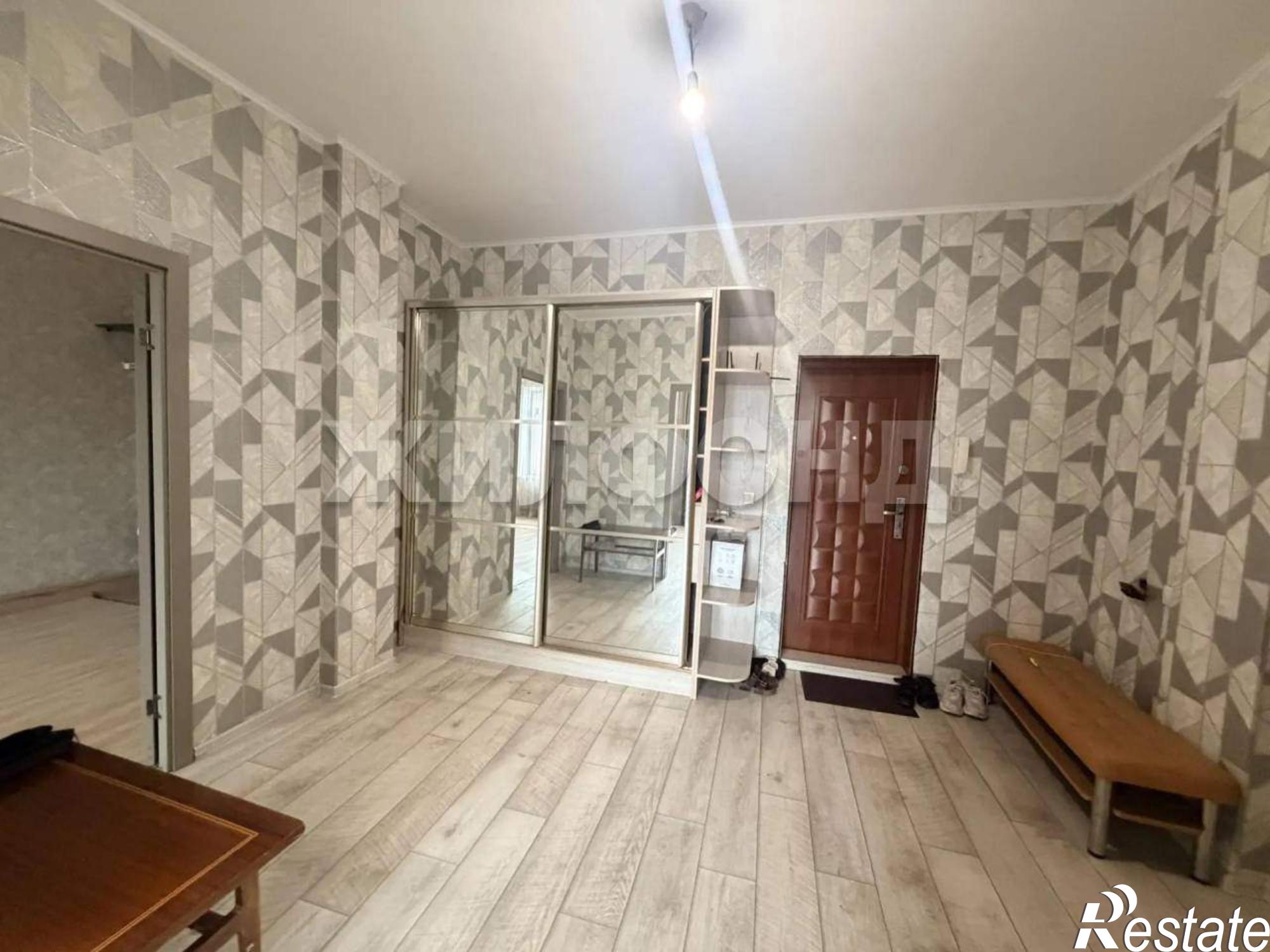 Купить квартиру за 8 475 000 рублей на Кирова ул., д.112