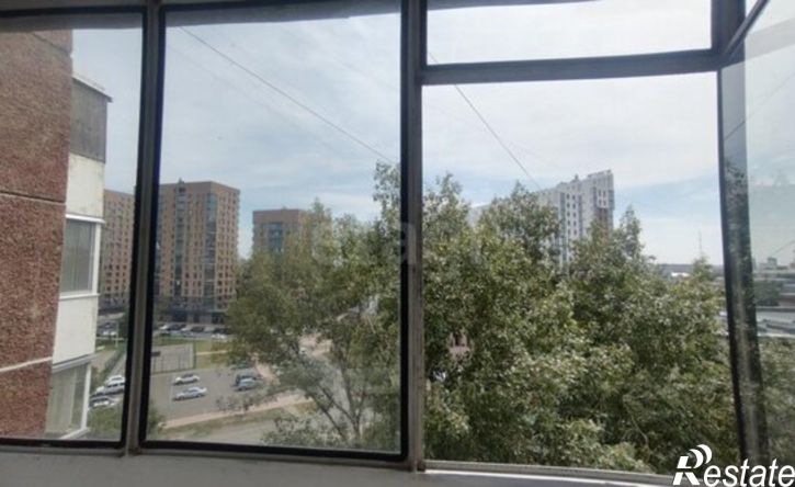 1-комн квартира ул Комарова, 10,  д. 10