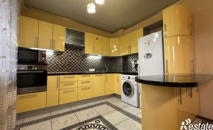 6-комн квартира ул Бограда, 118,  д. 118