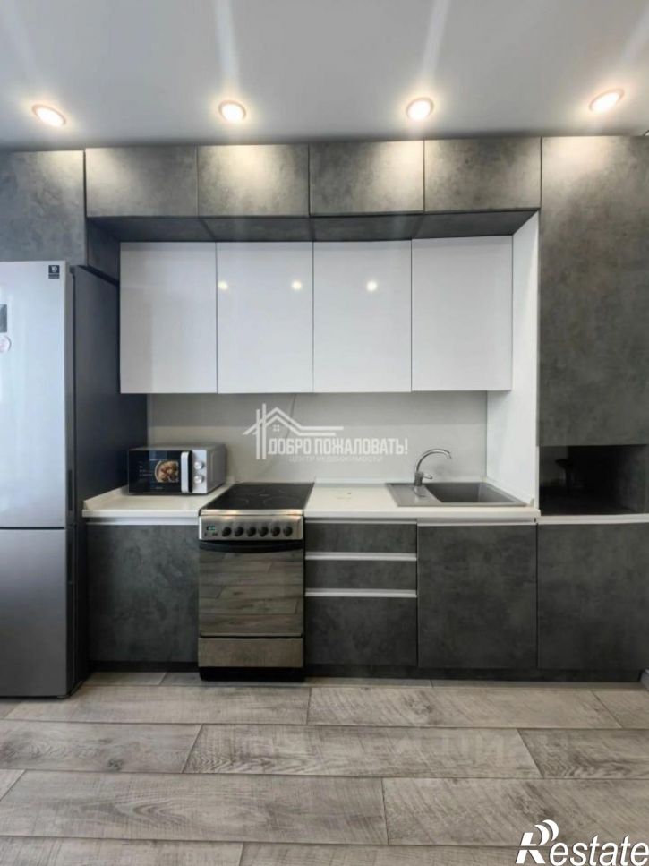 2-комн квартира ул Комарова, 24Б,  д. 24Б