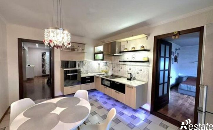 3-комн квартира ул Торосова, 17,  д. 17
