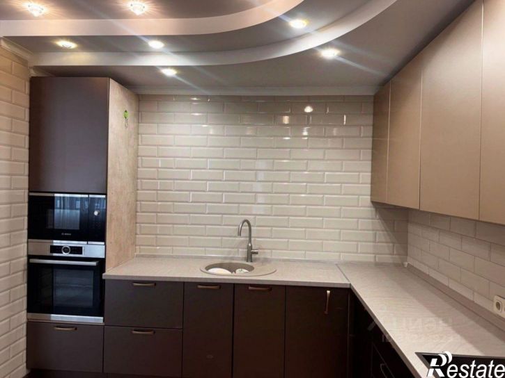 3-комн квартира пр-кт Дружбы Народов, 43,  д. 43