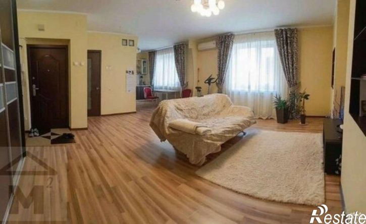 3-комн квартира ул Крылова, 112,  д. 112