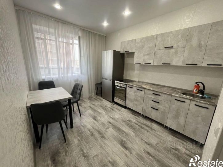 2-комн квартира улица Кирова, 185к4