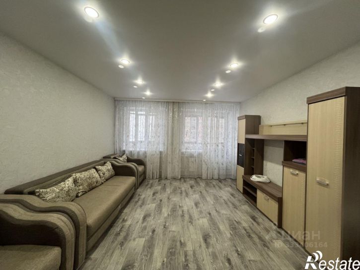 2-комн квартира улица Кирова, 185к4