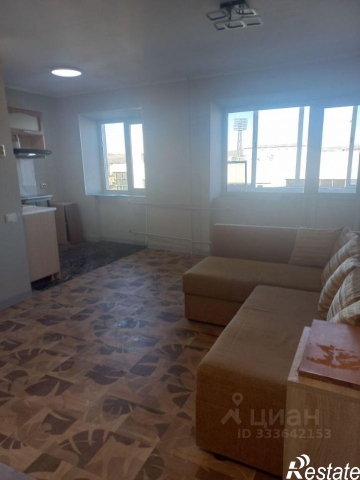 2-комн квартира улица Вяткина, 43,  д. 43