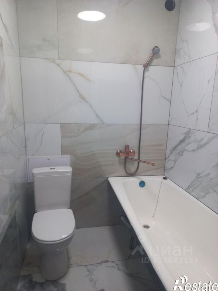 2-комн квартира улица Вяткина, 43,  д. 43
