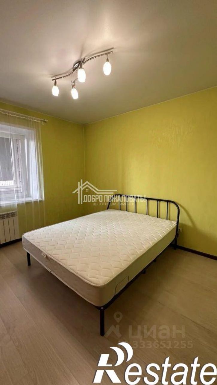 3-комн квартира улица Авиаторов, 10,  д. 10