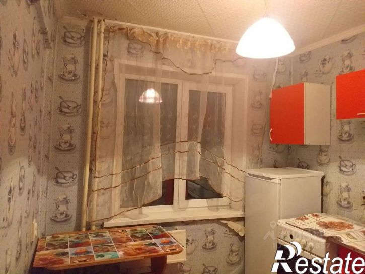 1-комн квартира улица Комарова, 8,  д. 8