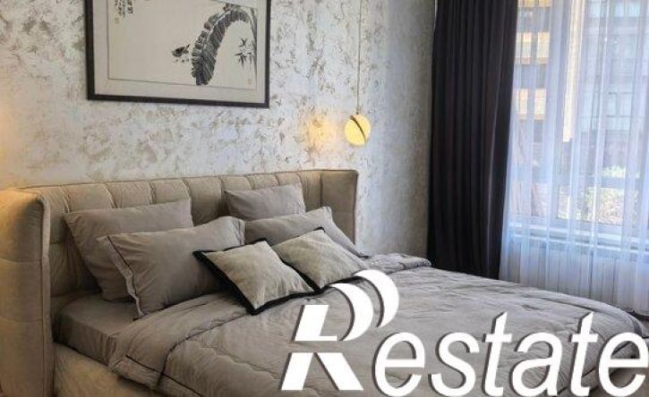 2-комн квартира улица Авиаторов, 1В/1,  д. 1В/1