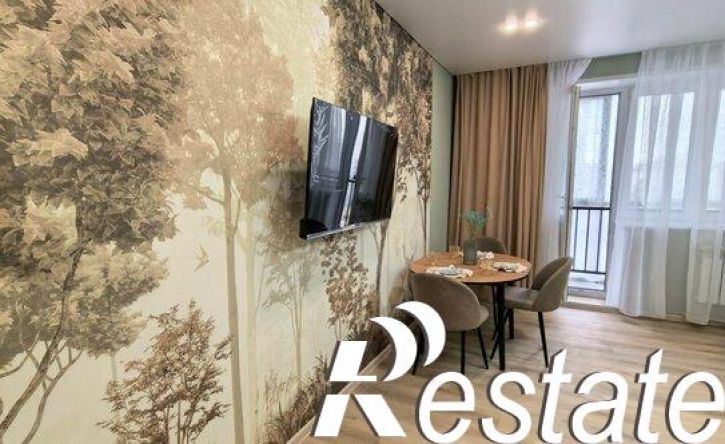 3-комн квартира улица Тельмана, 98А,  д. 98А