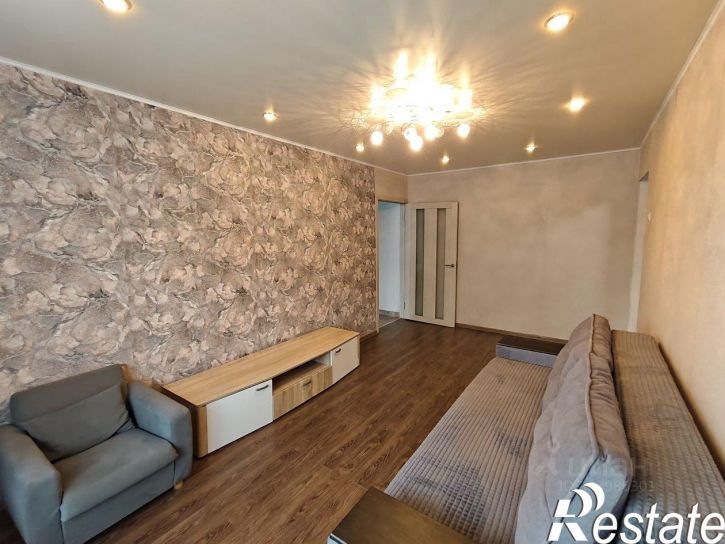 2-комн квартира улица Крылова, 43,  д. 43