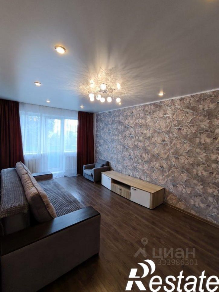 2-комн квартира улица Крылова, 43,  д. 43