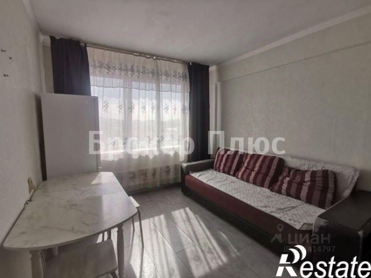 2-комн квартира улица Комарова, 28,  д. 28