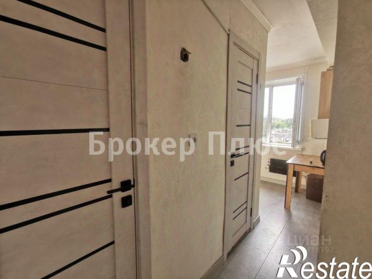2-комн квартира улица Комарова, 28,  д. 28