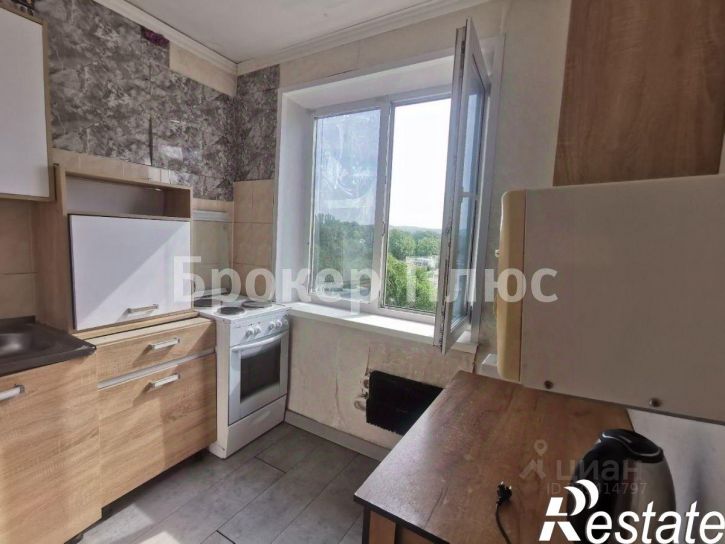 2-комн квартира улица Комарова, 28,  д. 28