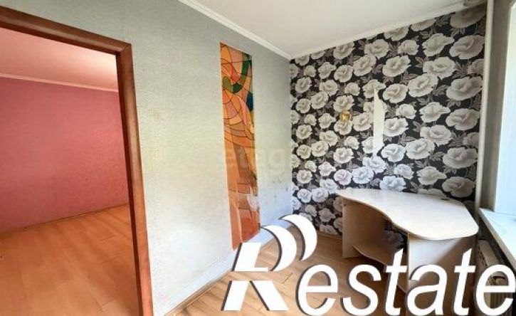 2-комн квартира улица Крылова, 37,  д. 37