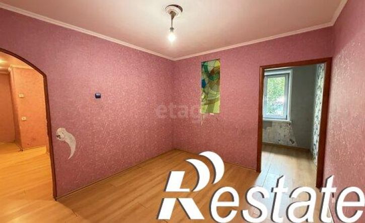 2-комн квартира улица Крылова, 37,  д. 37