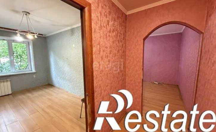 2-комн квартира улица Крылова, 37,  д. 37