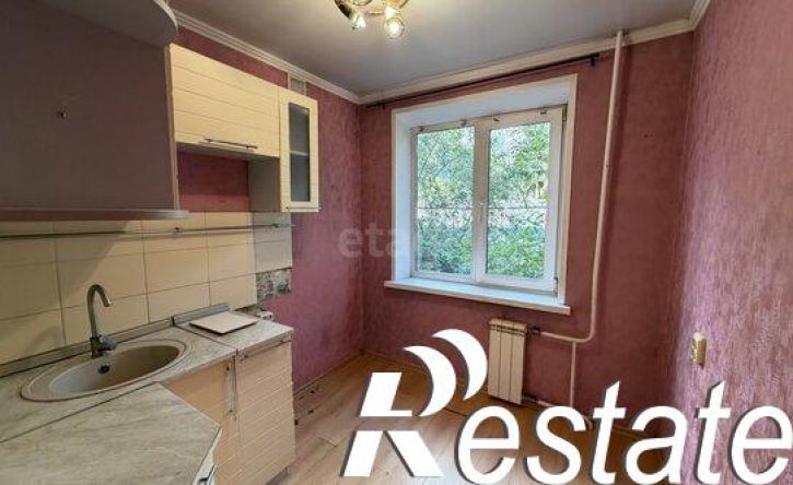 2-комн квартира улица Крылова, 37,  д. 37