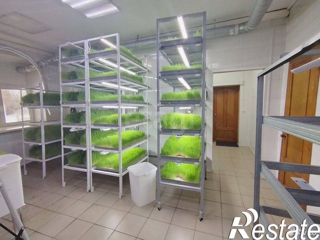 Купить торговое помещение за 20 000 000 рублей на улица Макаренко, 4