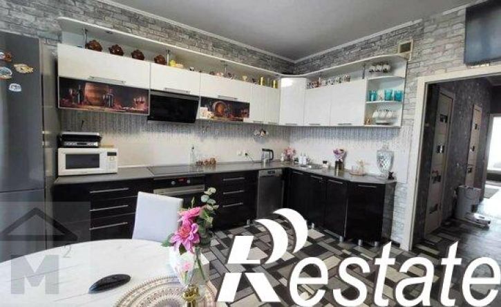 2-комн квартира улица Крылова, 85,  д. 85