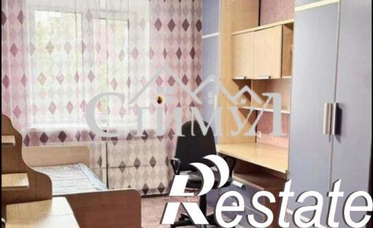4-комн квартира улица Торосова, 17,  д. 17